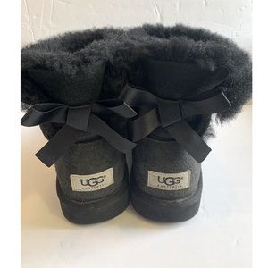 Ugg Bailey bow